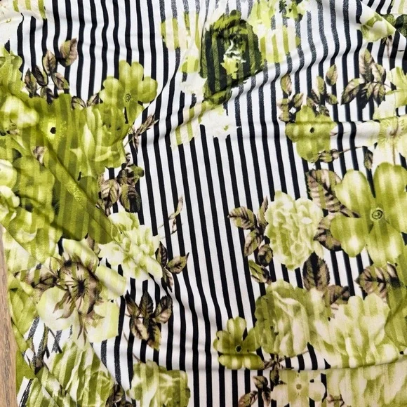 Janice Women’s Floral and Striped Padded Breast Tube Top Size Large - Picture 5 of 13